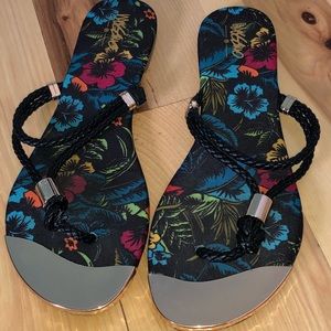 Flower Sandals with Gold
